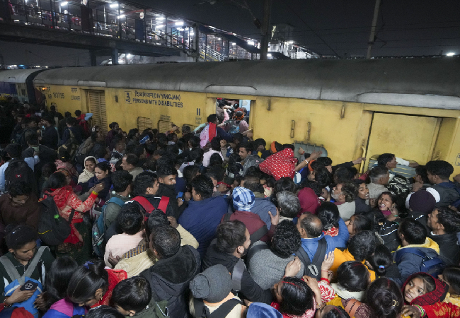 Stampede at New Delhi Railway Station: Death toll climbs to 18